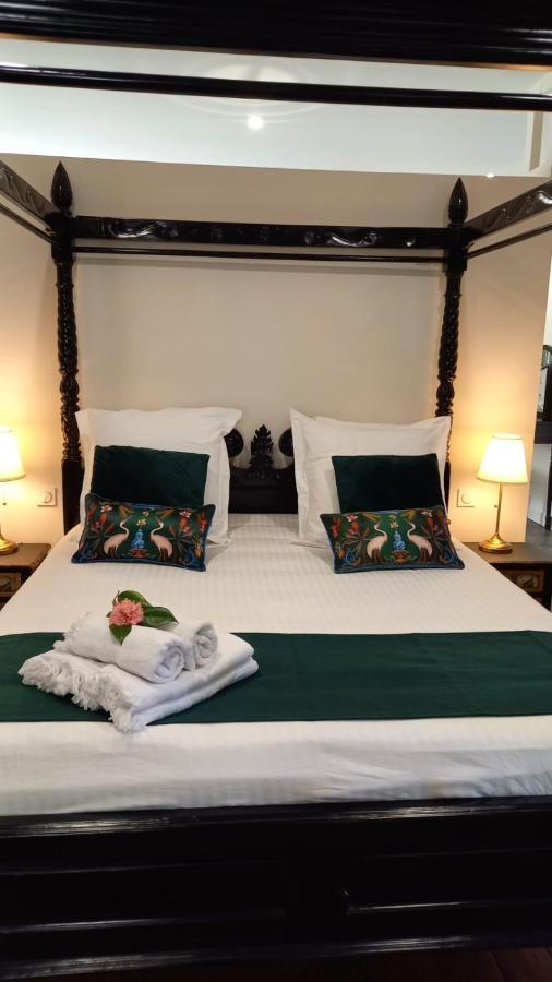 La Lande Hotel Pleyber-Christ Bagian luar foto