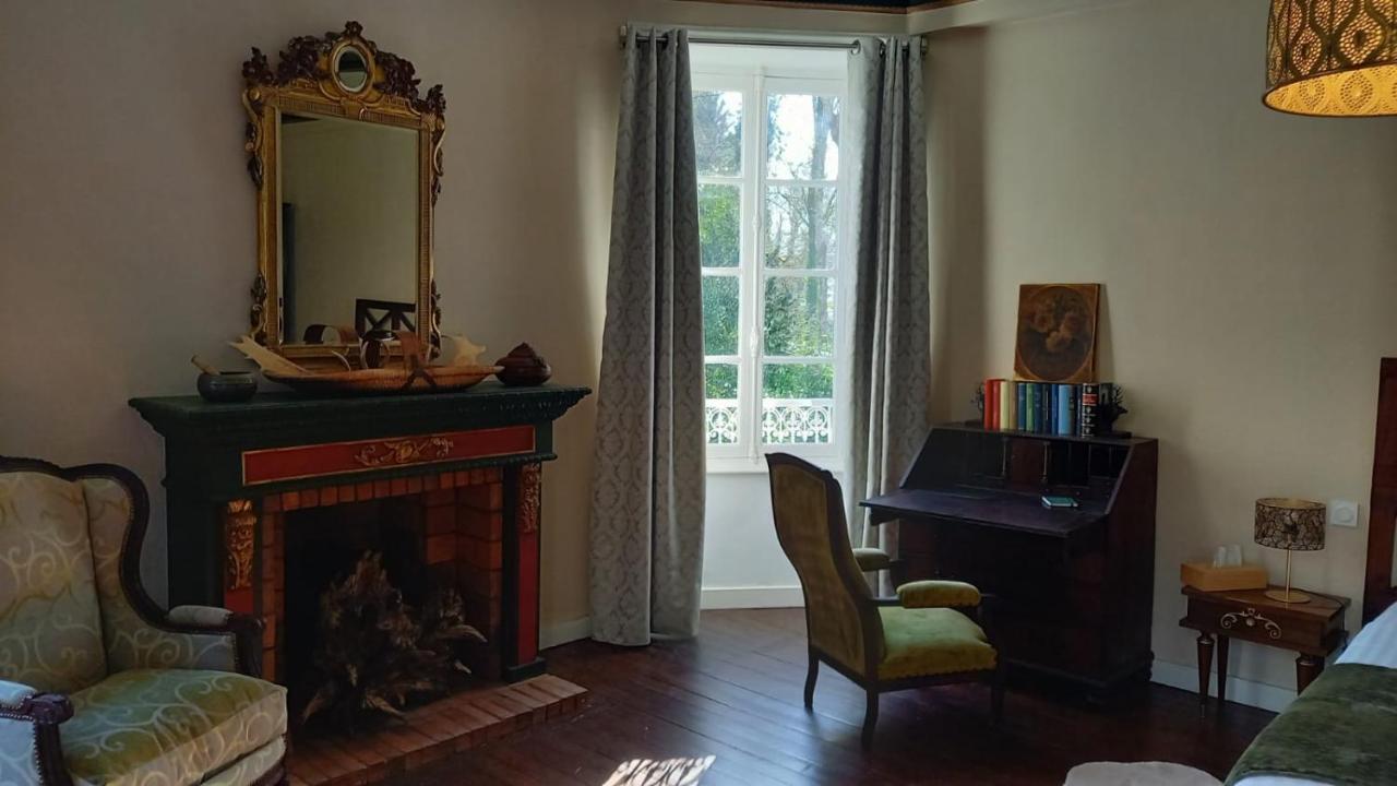 La Lande Hotel Pleyber-Christ Bagian luar foto