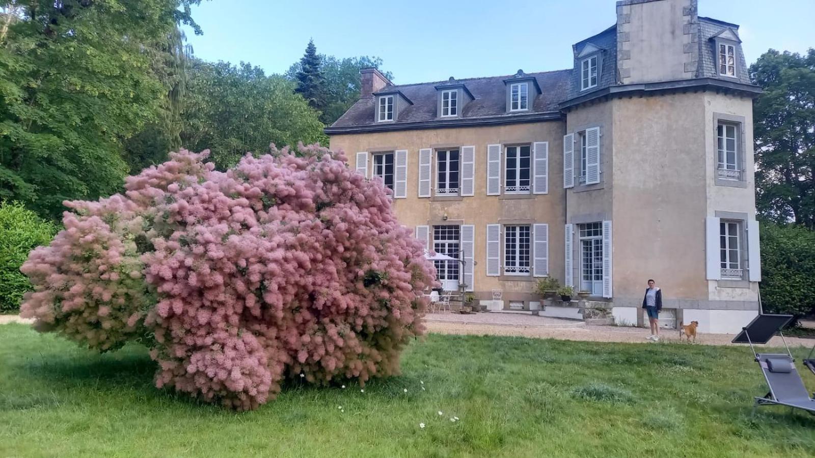 La Lande Hotel Pleyber-Christ Bagian luar foto